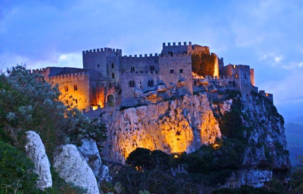 Case Vacanze Scimeca Caccamo Ruang foto